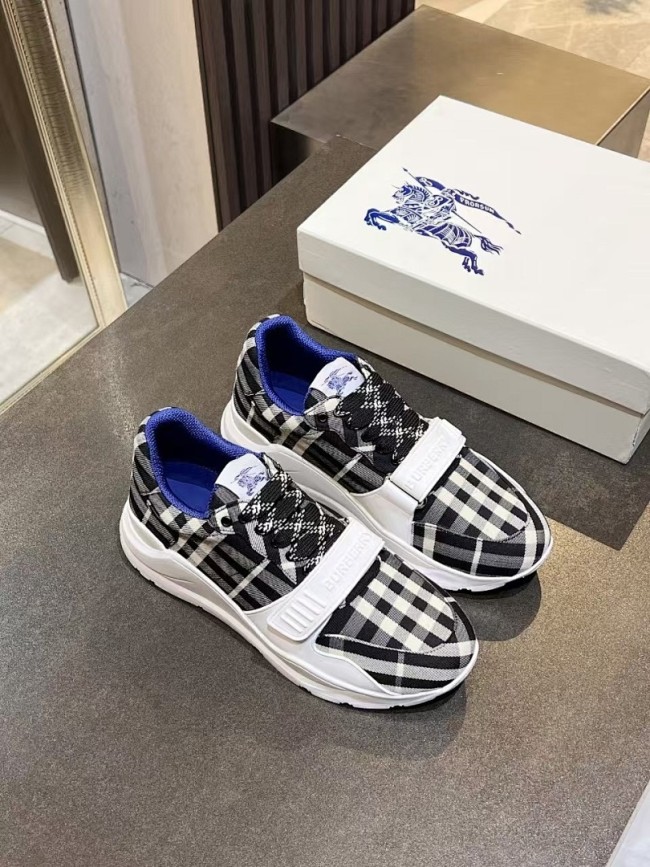 Super Max Burberry Shoes-054
