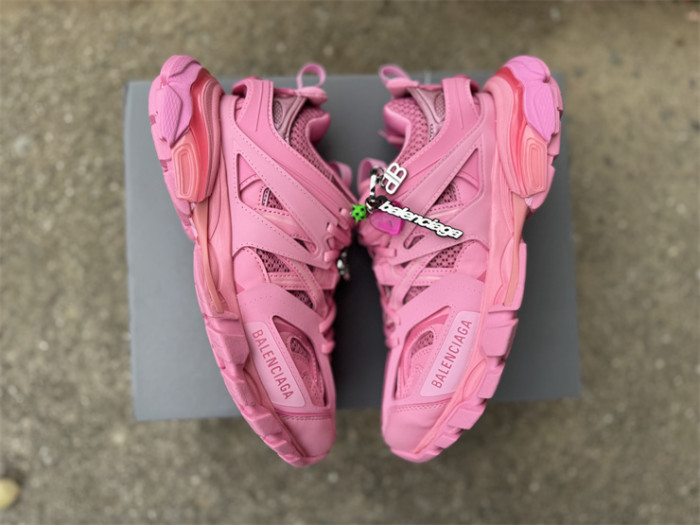 B 17FW Tripe-S High End Sneaker-689