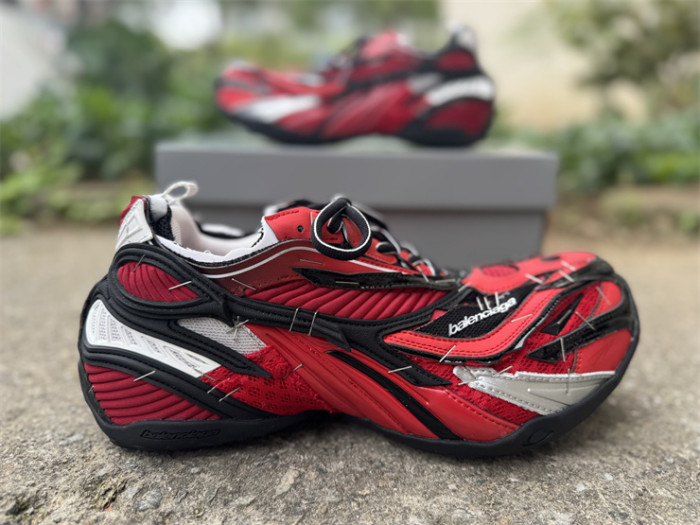 B 17FW Tripe-S High End Sneaker-691