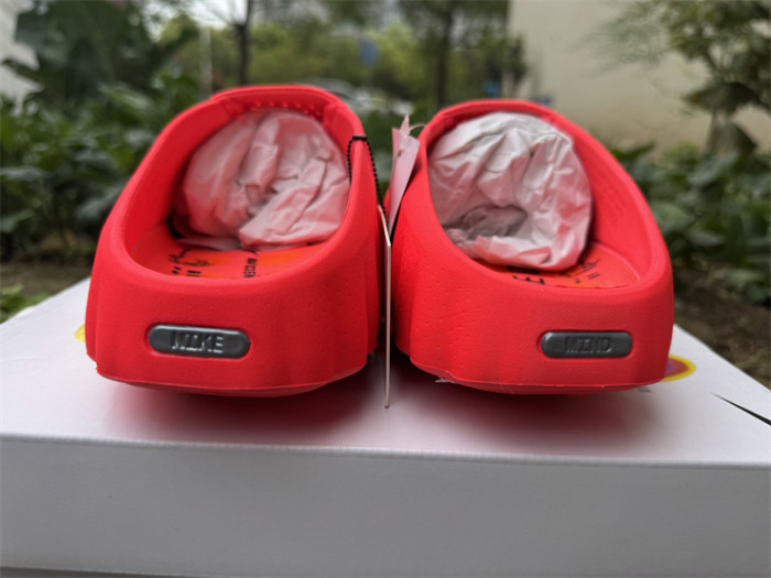 Nike Mind 001 Slide Solar Red (fit small)