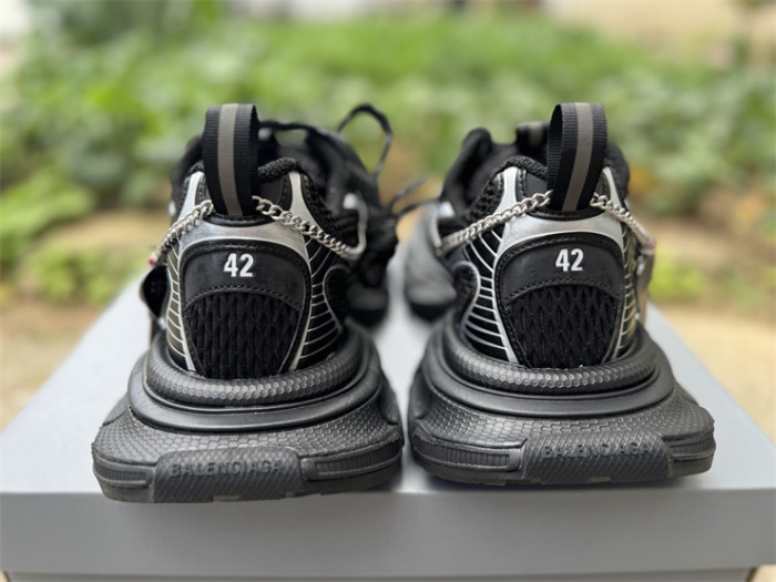 B 17FW Tripe-S High End Sneaker-692