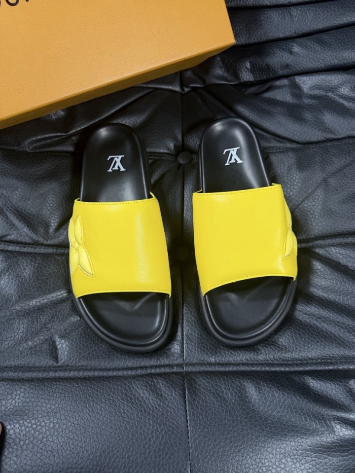 LV women Sandals 1：1 Quality-1100