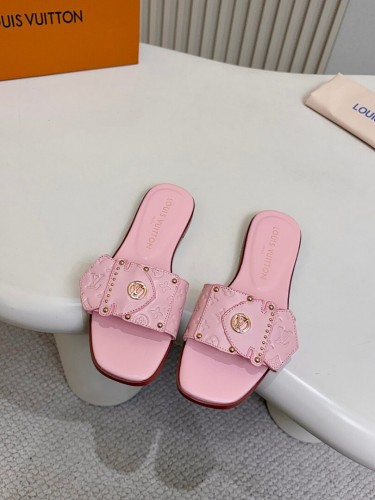 LV women Sandals 1：1 Quality-1111