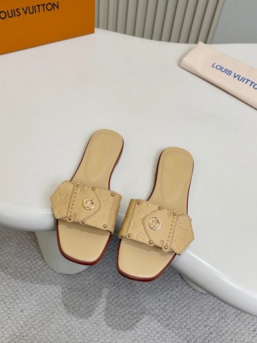 LV women Sandals 1：1 Quality-1108
