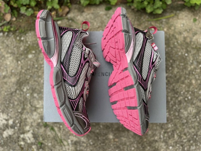 B 17FW Tripe-S High End Sneaker-695