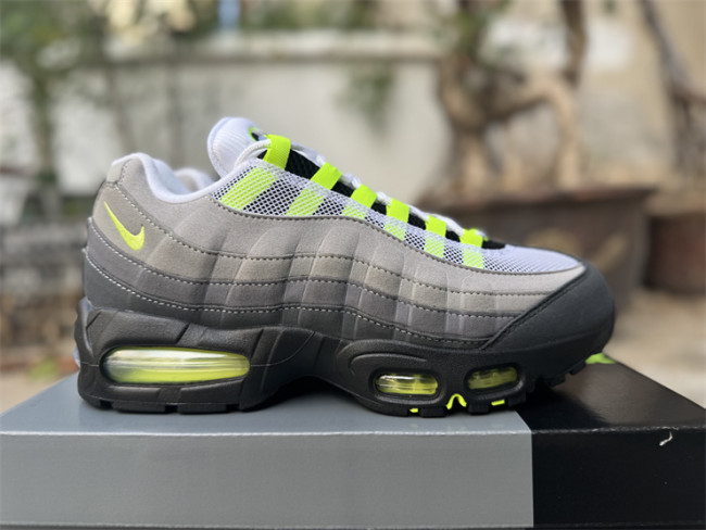 Authentic Nike Air Max 95 OG Big Bubble Neon (2025/2026)