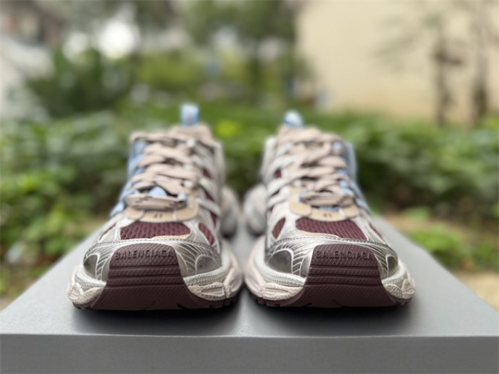 B 17FW Tripe-S High End Sneaker-697