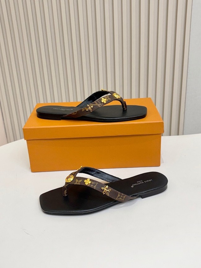 LV women Sandals 1：1 Quality-1138