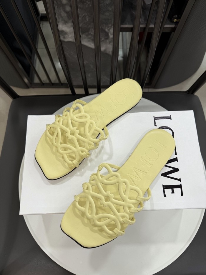 Loewe women Sandals 1：1 Quality-010