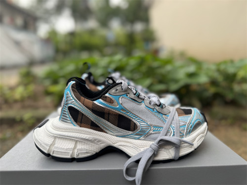 B 17FW Tripe-S High End Sneaker-704