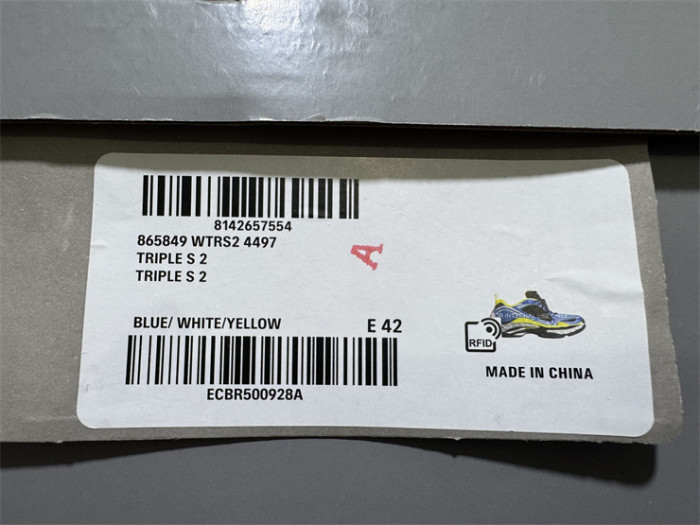 B 17FW Tripe-S High End Sneaker-706