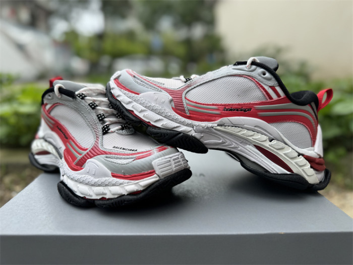 B 17FW Tripe-S High End Sneaker-713