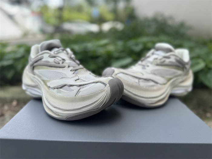 B 17FW Tripe-S High End Sneaker-714