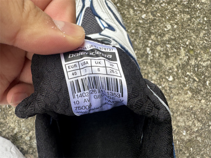 B 17FW Tripe-S High End Sneaker-712