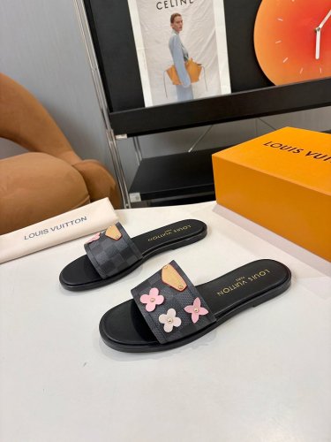 LV women Sandals 1：1 Quality-1173