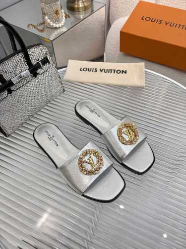 LV women Sandals 1：1 Quality-1155