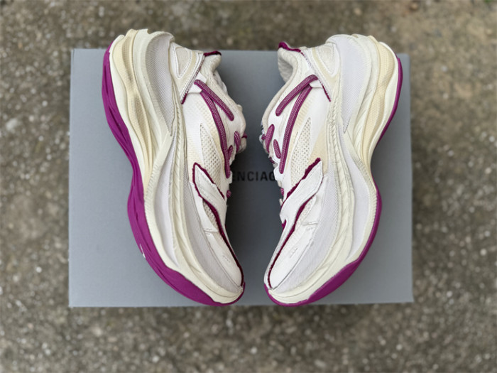 B 17FW Tripe-S High End Sneaker-716