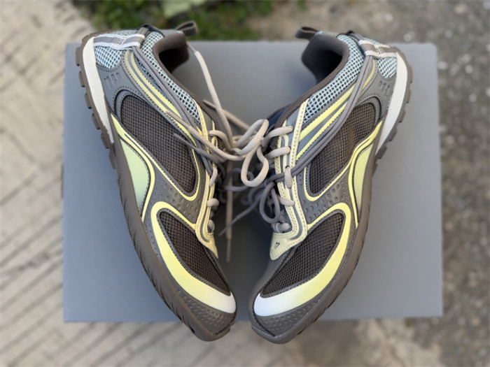 B 17FW Tripe-S High End Sneaker-717