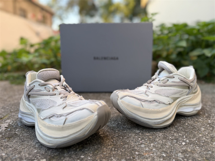 B 17FW Tripe-S High End Sneaker-719