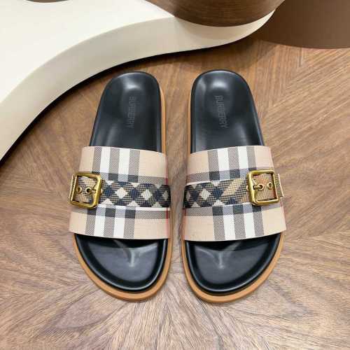 Burberry men slippers AAA-108