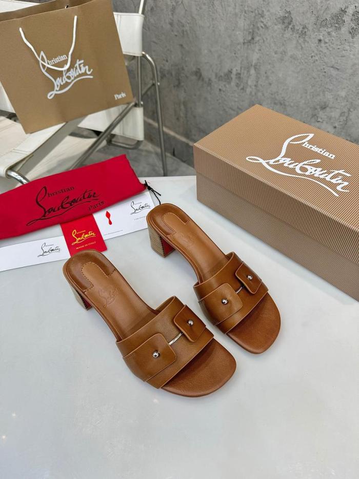 Christian Louboutin women slippers 1：1 quality-007