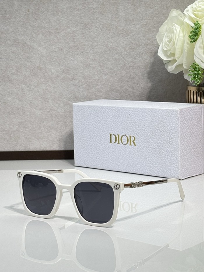 Dior Sunglasses AAAA-4766