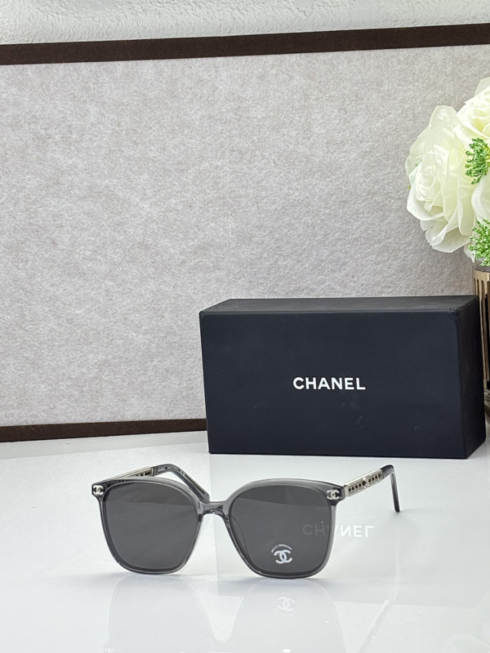 CHNL Sunglasses AAAA-7152