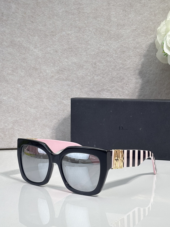 Dior Sunglasses AAAA-4868