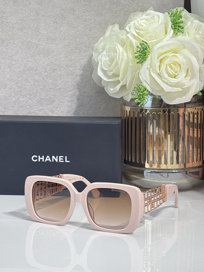 CHNL Sunglasses AAAA-7696