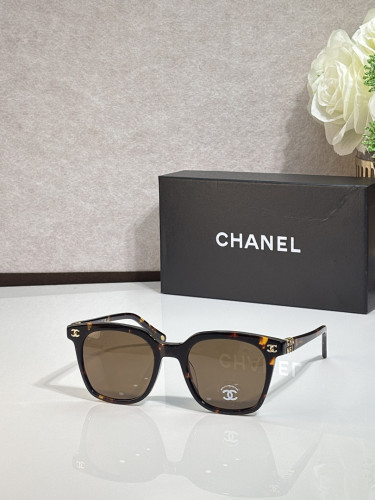 CHNL Sunglasses AAAA-7122