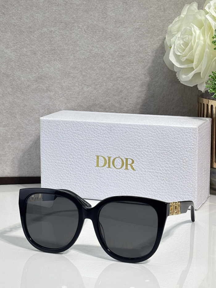 Dior Sunglasses AAAA-4829