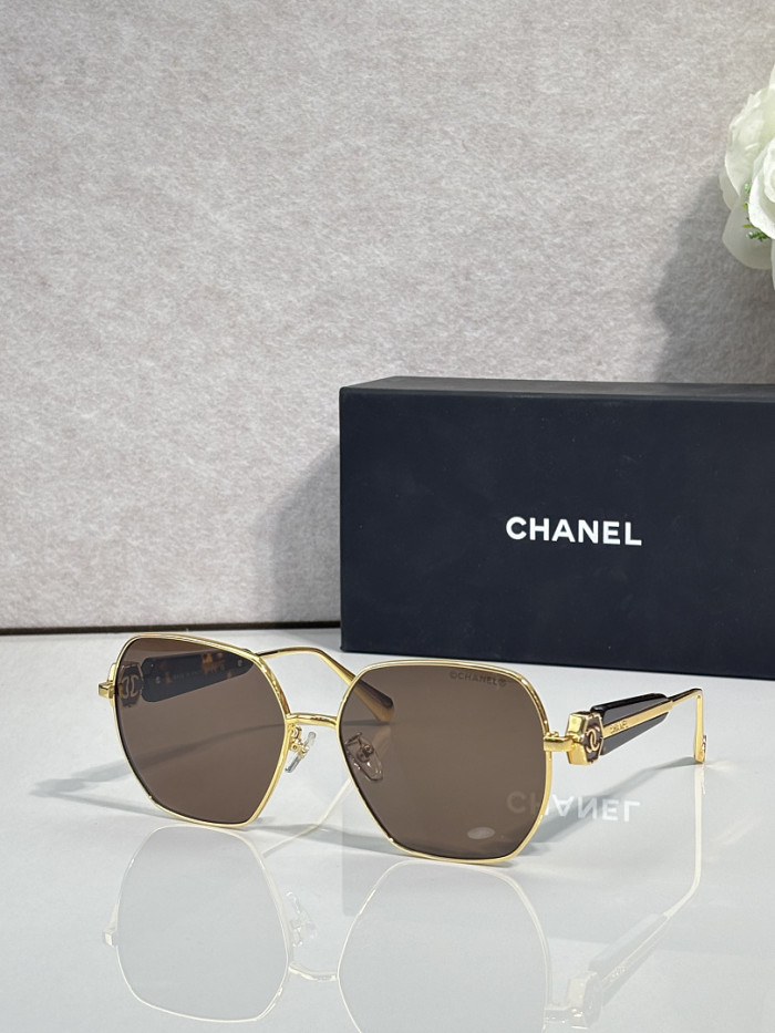 CHNL Sunglasses AAAA-7444