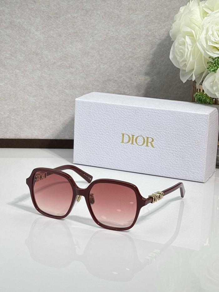 Dior Sunglasses AAAA-4749