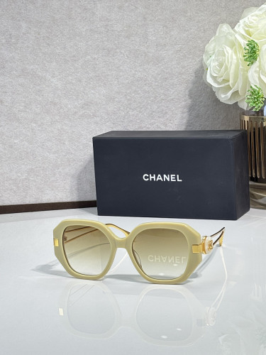 CHNL Sunglasses AAAA-7192