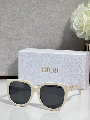 Dior Sunglasses AAAA-4828