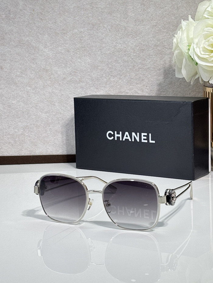 CHNL Sunglasses AAAA-7075
