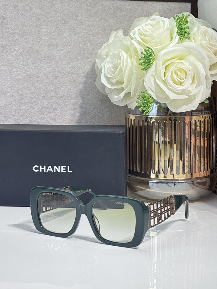 CHNL Sunglasses AAAA-7695