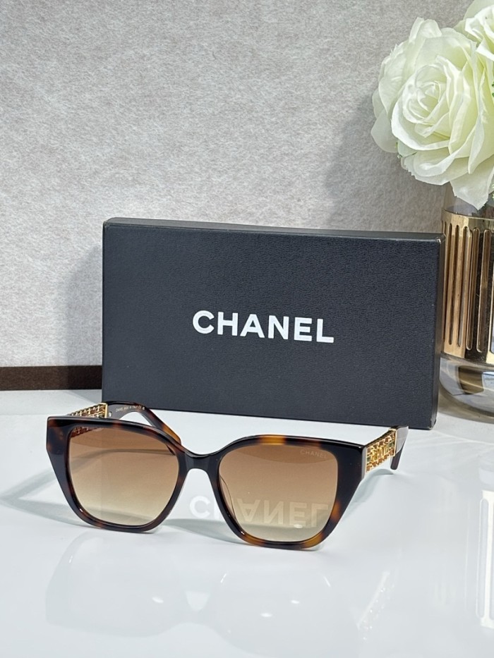 CHNL Sunglasses AAAA-7654