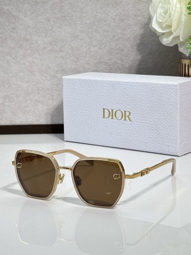 Dior Sunglasses AAAA-4754