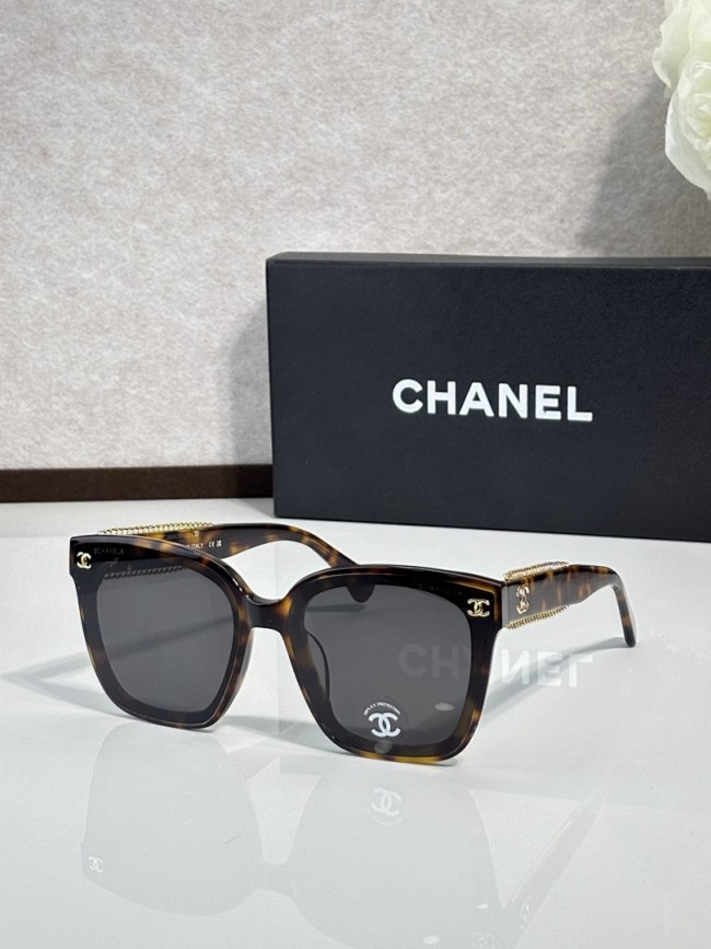 CHNL Sunglasses AAAA-6943