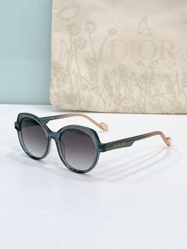 Dior Sunglasses AAAA-4777