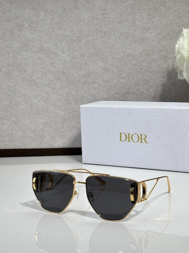 Dior Sunglasses AAAA-4784