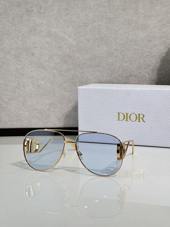 Dior Sunglasses AAAA-4713