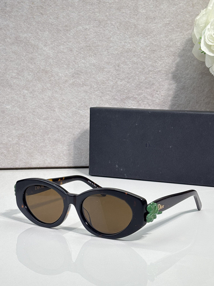 Dior Sunglasses AAAA-4949