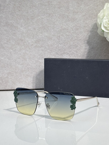 Dior Sunglasses AAAA-4955