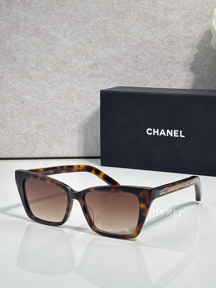 CHNL Sunglasses AAAA-7433