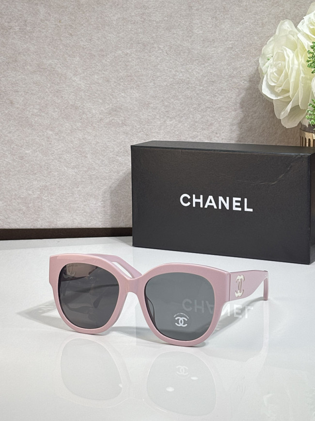 CHNL Sunglasses AAAA-7042