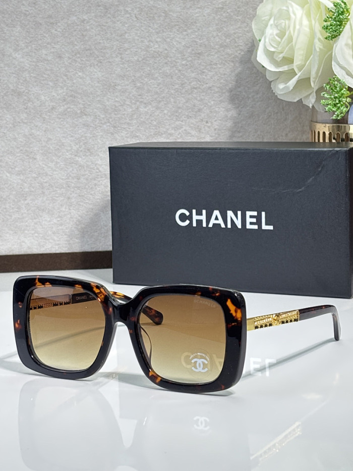 CHNL Sunglasses AAAA-7092