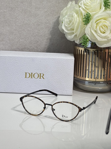 Dior Sunglasses AAAA-4833