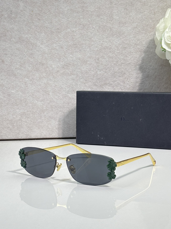 Dior Sunglasses AAAA-4938